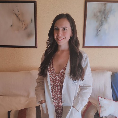 Estudiante de Farmacia busca empleo