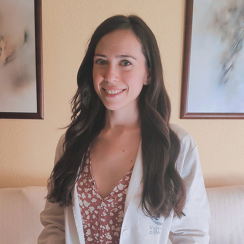 Farmacéutica recién graduada busca empleo