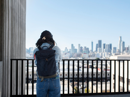 Soledad y grandes ciudades: factores de riesgo en el aumento del suicidio