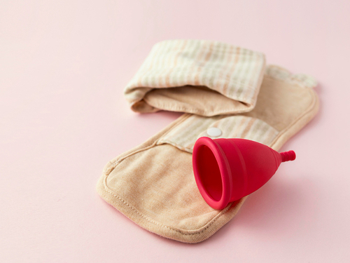 Cómo ponerse la copa menstrual correctamente desde la primera vez