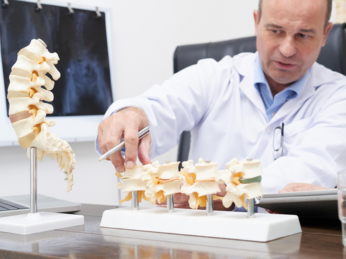 Osteoporosis en menores de 50 años: por qué está aumentando (y qué puedes hacer)