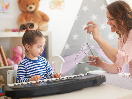 Los beneficios de la musicoterapia en niños con síndrome de Down Los beneficios de la musicoterapia en niños con síndrome de Down