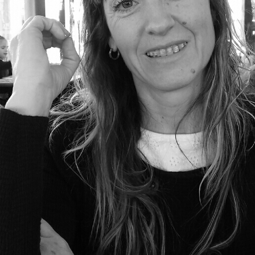 FARMACEUTICA CON 20 AÑOS DE EXPERIENCIA SOBRETODO EN GESTION Y MARKETING